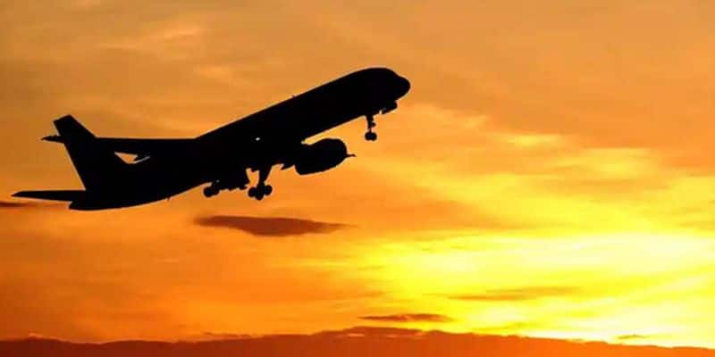 flight tickets :  how you can save money when booking flight tickets online