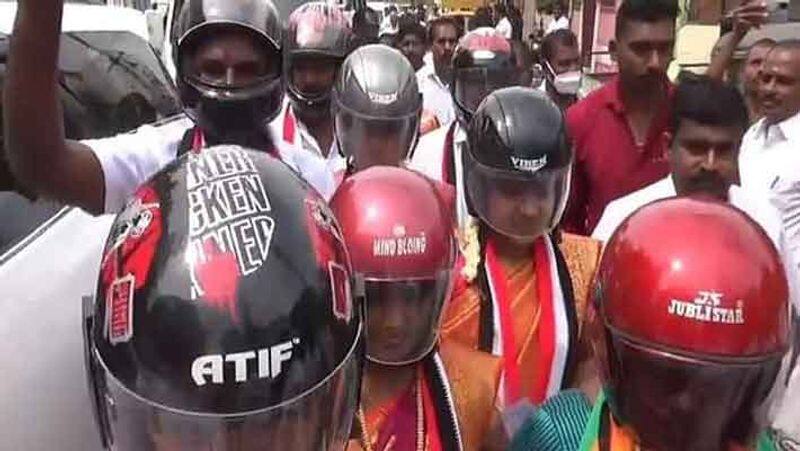 Thisayanvilai Town Panchayat... aiadmk councillors came with helmet
