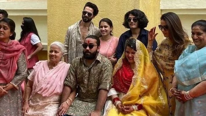 शाहिद कपूर की बहन Sanah Kapoor को लगी हल्दी, होने वाली दुल्हन के साथ खड़ी  दिखी भाभी मीरा राजपूत