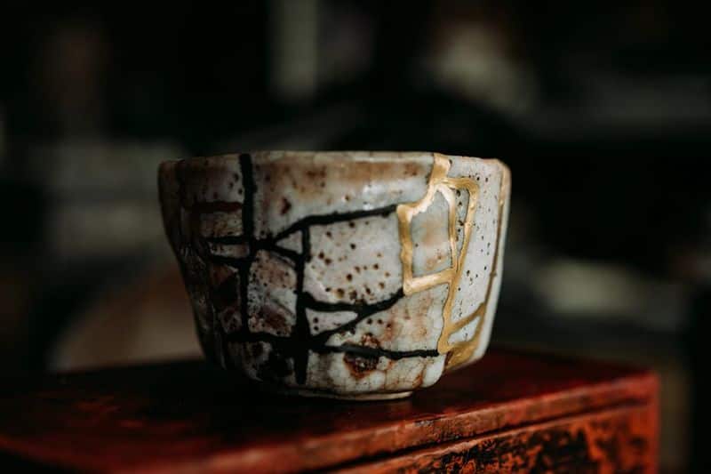Kintsugi - The Japanese art form which is a metaphor for mending broken relationships in life
