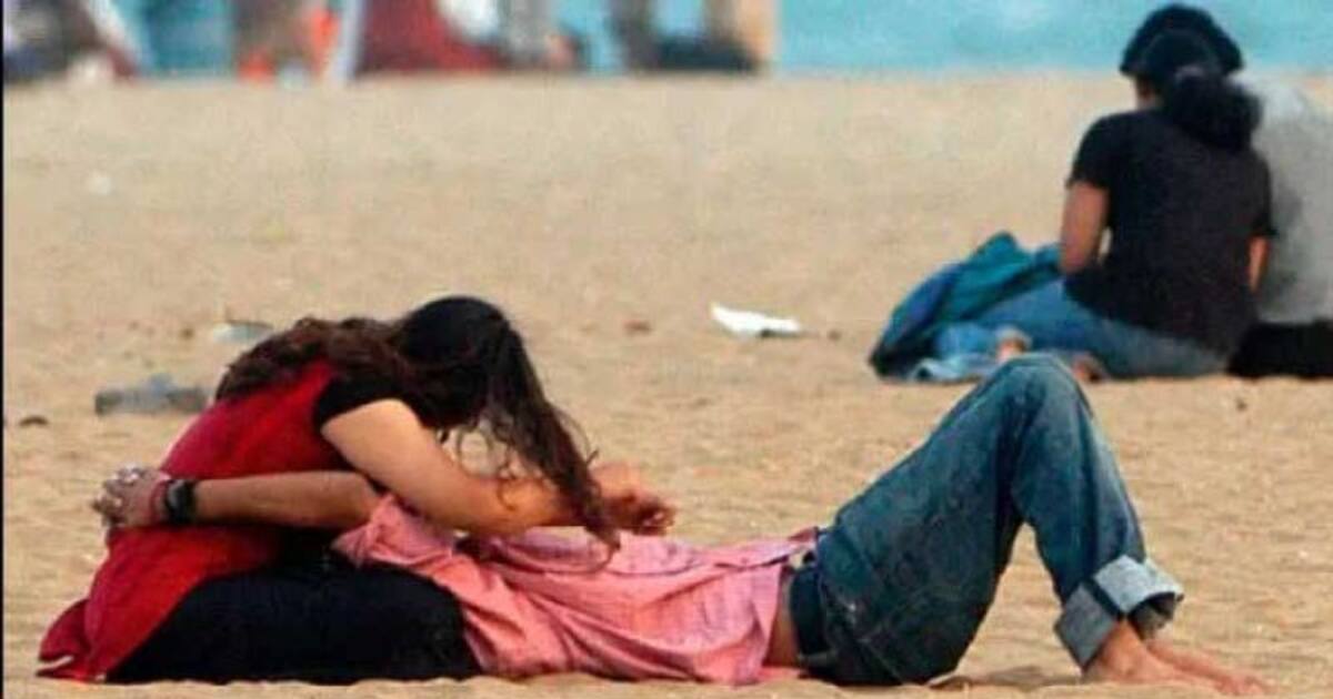 மெரினா பீச்சில் கண்ட இடத்தில் கை வைத்து அத்துமீறிய காதல் ஜோடி.. தட்டிக்கேட்ட வக்கீல்களுக்கு மண்டையில் 5 தையல்