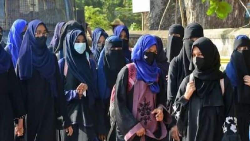 Wear hijab in tamilnadu school and colleges Chennai High Court dismisses the case