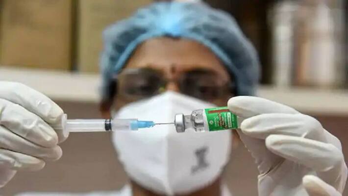Covid booster shots to be available to 18+ age group from Sunday at private vaccination centers Covid booster shots to be available to 18+ age group from Sunday at private vaccination centers