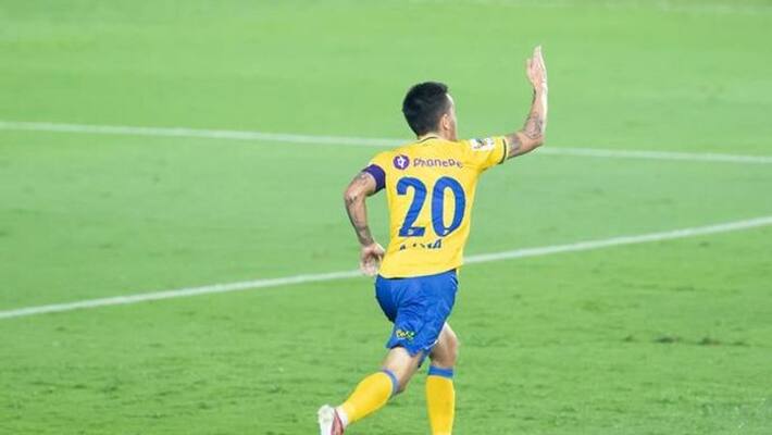 ISL 2022-2023:Kerala Blasters takes lead against East Bengal in 2nd half ISL 2022-2023:Kerala Blasters takes lead against East Bengal in 2nd half