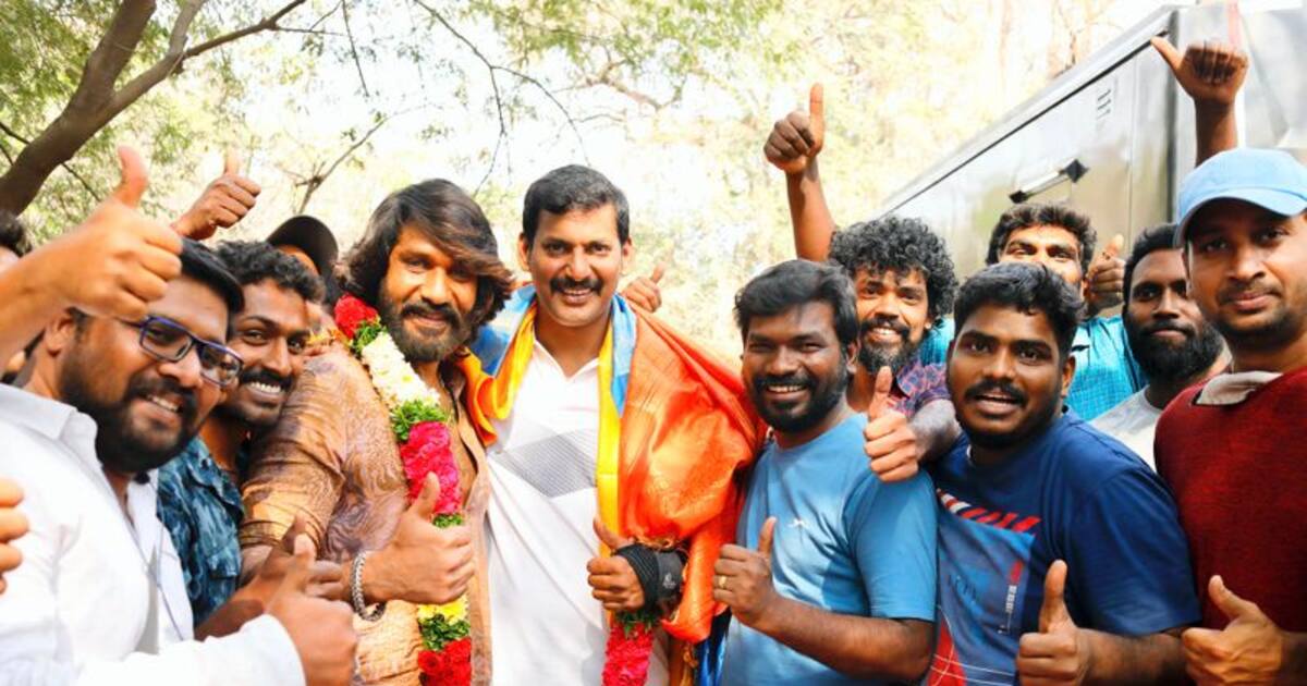 vishal : 3 ஆண்டுகள் காத்திருப்புக்கு பின் கிடைத்த வெற்றி... படப்பிடிப்பு தளத்தில் தடபுடலாக கொண்டாடிய விஷால்