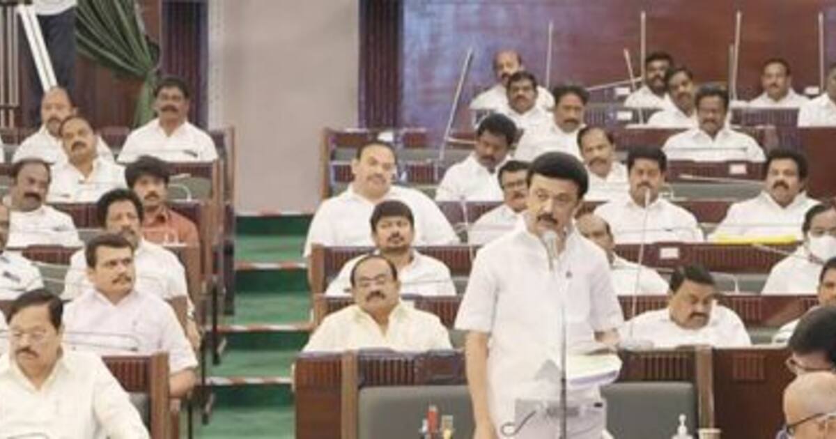  முதல்வரை புகழ்ந்து தள்ளிய திமுக உறுப்பினர்.! எச்சரிக்கை விடுத்த ஸ்டாலின்.! அதிர்ச்சியில் எம்.எல்.ஏக்கள்...