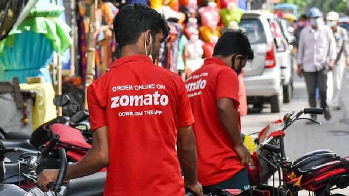 Delhi man placed 3330 food orders through Zomato app in 2022 and around 9 orders every single day Delhi man placed 3330 food orders through Zomato app in 2022 and around 9 orders every single day