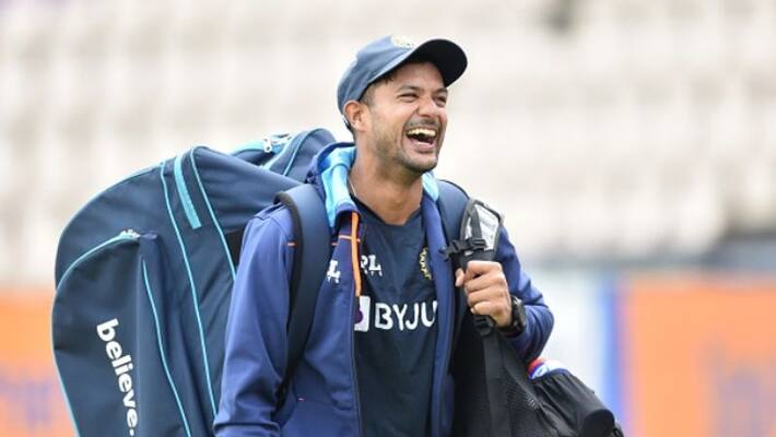 Maharaja Trophy Mayank Agarwal Century helps Bengaluru Blasters sailed into Final kvn Maharaja Trophy Mayank Agarwal Century helps Bengaluru Blasters sailed into Final kvn