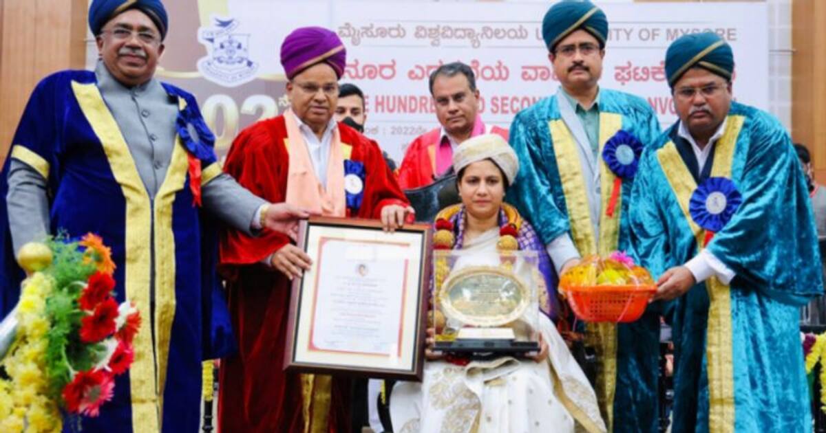 Puneeth Rajkumar: மறைந்த நடிகர் புனித்திற்கு கிடைத்த மிக பெரிய கவுரவம்...! நெகிழ்ச்சியுடன் வாங்கி சென்ற மனைவி!