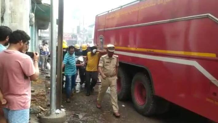 Union govt orders probe into Secunderabad e-bike showroom fire Union govt orders probe into Secunderabad e-bike showroom fire
