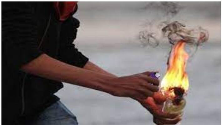 madurai Rowdy tried to kill the police by throwing a petrol bomb madurai Rowdy tried to kill the police by throwing a petrol bomb