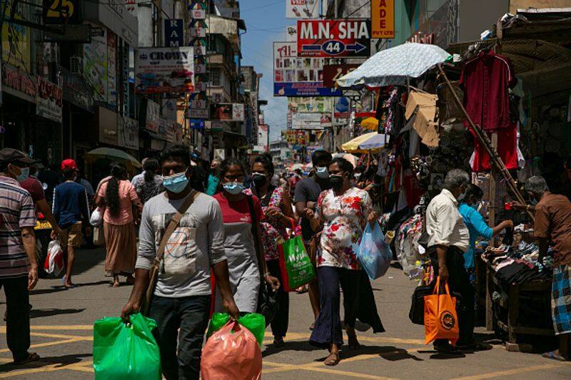 People suffering without food  Sri Lankan president plans to flee the country