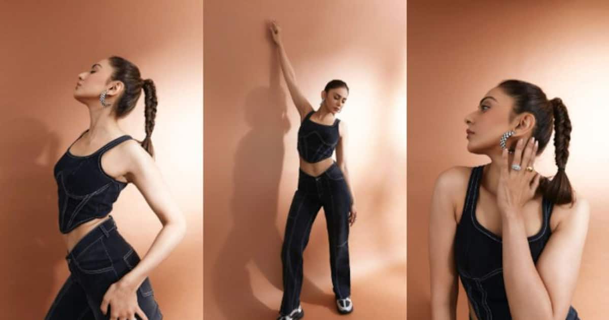 Rakul preet Singh hot: கருப்பு நிற உடையில் மிளிரும் ரகுல் பிரீத் சிங்...இளசுகளின் சுண்டி இழுக்கும் ஹாட் லுக்!