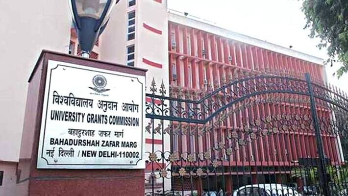 UGC decides to 450 hours internship for college students UGC decides to 450 hours internship for college students