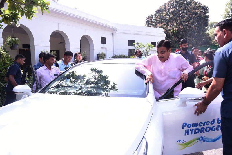 Union Minister Nitin Gadkari arrives in Parliament in hydrogen powered Toyota Mirai