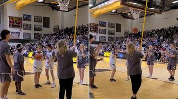 Watch Silent crowd erupts with joy after visually impaired student scores in basketball game-tgy Watch Silent crowd erupts with joy after visually impaired student scores in basketball game-tgy