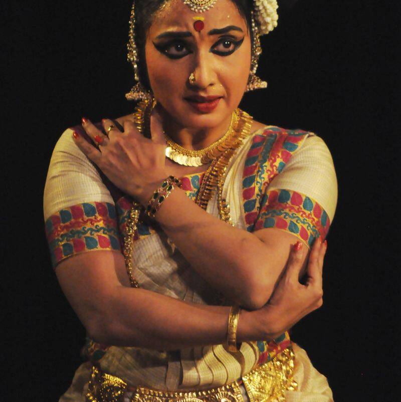Opinion S Biju on Neena Prasad dance controversy in palakkad
