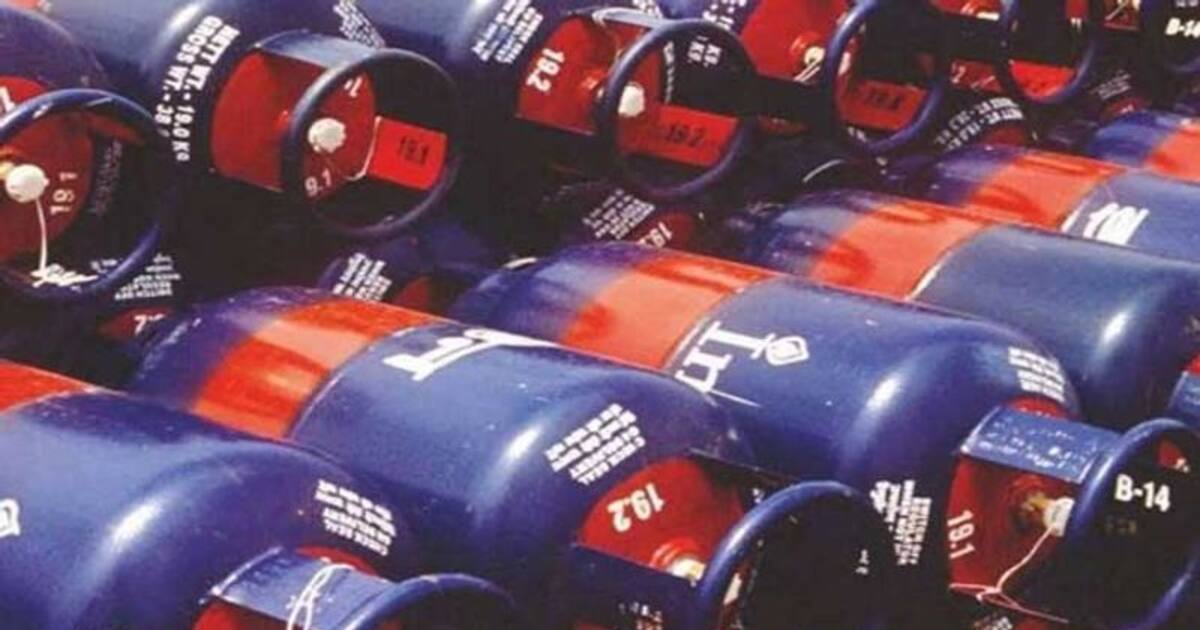 மீண்டும் உயர்ந்த சிலிண்டர் விலை...! ஓட்டல்களில் உணவு விலை அதிகரிக்க வாய்ப்பு...