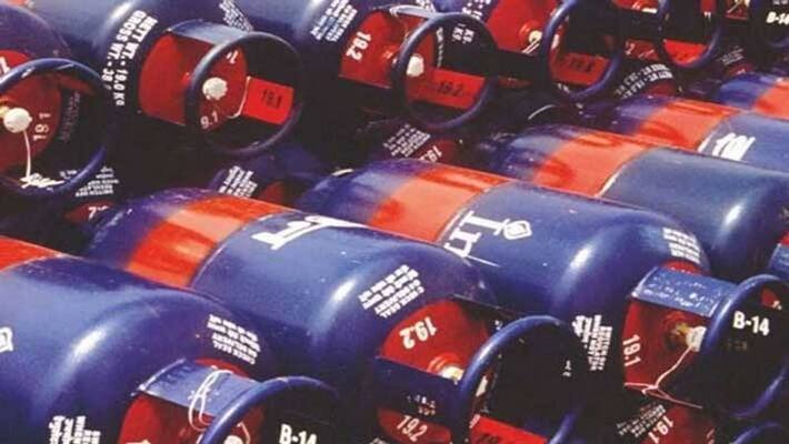 Oil companies have announced a hike in commercial cylinder prices Oil companies have announced a hike in commercial cylinder prices