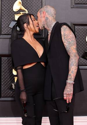 Kim Kardashian's sister Kourtney, Travis Barker are now married (Pictures)