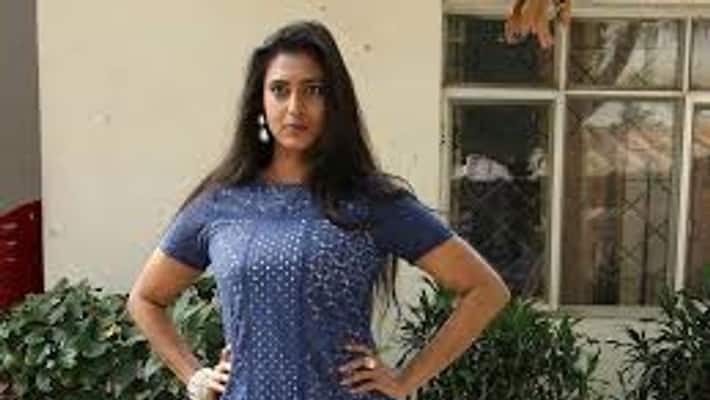 Actress Kasthuri said not to worry about electricity tariff hike Actress Kasthuri said not to worry about electricity tariff hike