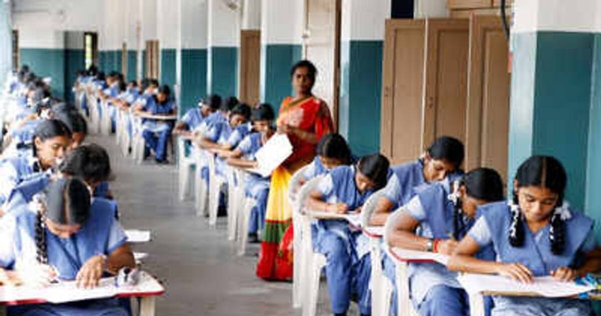 சற்று முன் முக்கிய அறிவிப்பு.. பொதுத்தேர்வு எழுதும் மாணவர்களே அலர்ட்.. பள்ளிக்கல்வித்துறை புதிய உத்தரவு..