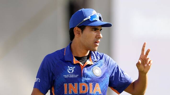 IPL 2022 U 19 World Cup star Raj Angad Bawa waiting for Indian legend autograph on winning bat IPL 2022 U 19 World Cup star Raj Angad Bawa waiting for Indian legend autograph on winning bat