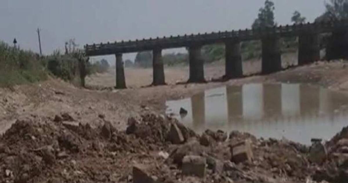 bridge stolen: வழக்கு பதிந்த அதிகாரியே கைது... பாலம் திருட்டு வழக்கில் புது டுவிஸ்ட்... இது தான் நடந்துச்சா..?