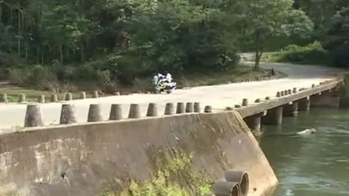 In Bihar's Rohtas, 60-feet defunct iron bridge stolen; thieves posed as State Irrigation Department officials In Bihar's Rohtas, 60-feet defunct iron bridge stolen; thieves posed as State Irrigation Department officials