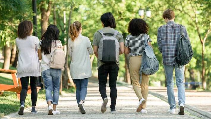 this teacher calls police on students who were just two minutes late this teacher calls police on students who were just two minutes late