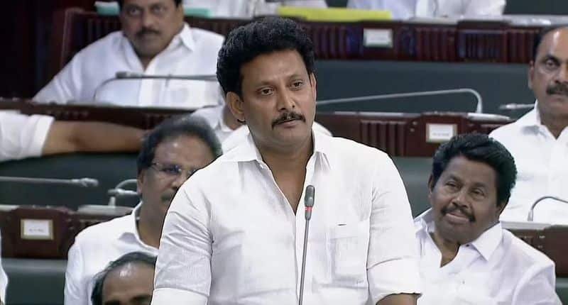 O Panneer Selvam has criticized the collapse of the school building due to the laxity of the Tamil Nadu government