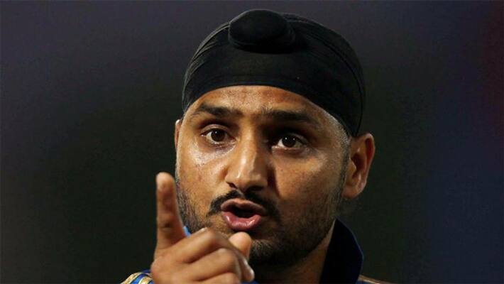Harbhajan Singh gave reaction on Shahid Afridi attack Gautam Gambhir in a television show spb Harbhajan Singh gave reaction on Shahid Afridi attack Gautam Gambhir in a television show spb