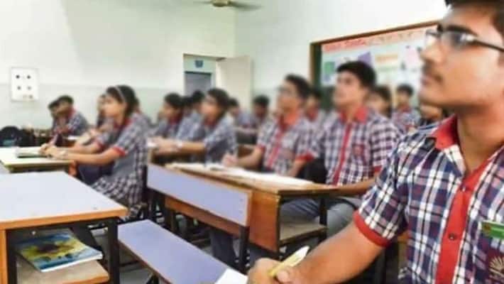 Delhi Private school shuts down after teacher, student test COVID-19 positive-dnm Delhi Private school shuts down after teacher, student test COVID-19 positive-dnm