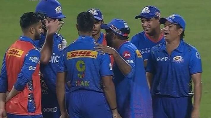 IPL 2022 Watch Sachin Tendulkar Rohit Sharma enter ground to congratulate Dewald Brevis for 4 consecutive sixes IPL 2022 Watch Sachin Tendulkar Rohit Sharma enter ground to congratulate Dewald Brevis for 4 consecutive sixes