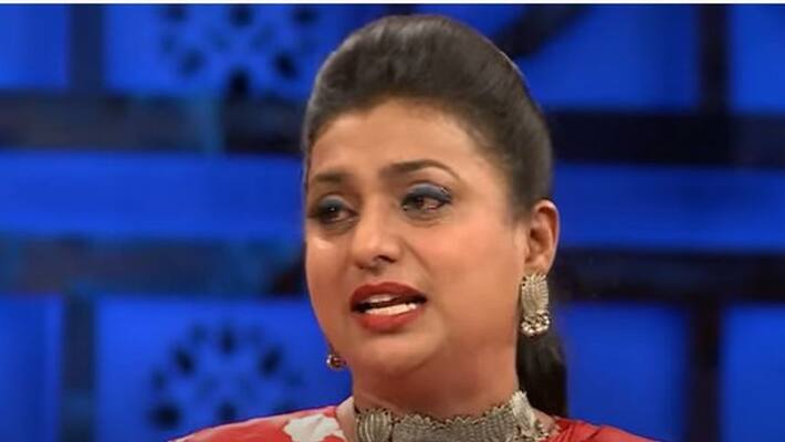 andhara minister roja missed her cellphone in stage andhara minister roja missed her cellphone in stage