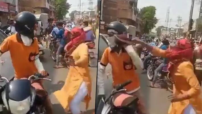 Watch woman beats up food delivery boy with the shoe - gps Watch woman beats up food delivery boy with the shoe - gps