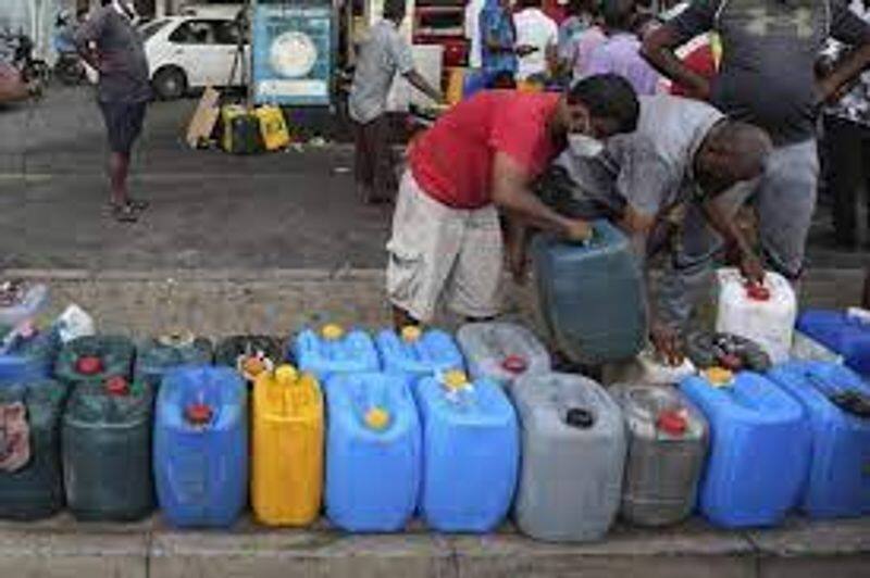 sri lanka economic crisis: Fuel distribution in Sri Lanka gets more difficult amid public unrest