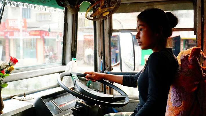 Kalpana Mondol inspiring story of Kolkatas youngest woman bus driver Kalpana Mondol inspiring story of Kolkatas youngest woman bus driver
