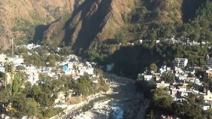Nepal villagers pelted stones to Indian border side on river bank of kali Uttarakhand due to construction of embankment ckm Nepal villagers pelted stones to Indian border side on river bank of kali Uttarakhand due to construction of embankment ckm