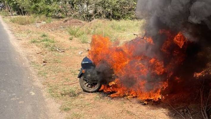 Irked over poor service Tamil Nadu man sets EV bike on Fire Irked over poor service Tamil Nadu man sets EV bike on Fire