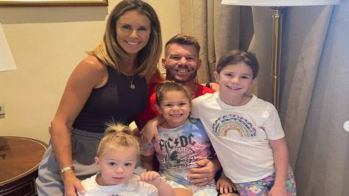 IPL 2022: Delhi capitals player David Warner share his picture with family, who is going back to Australia dva IPL 2022: Delhi capitals player David Warner share his picture with family, who is going back to Australia dva