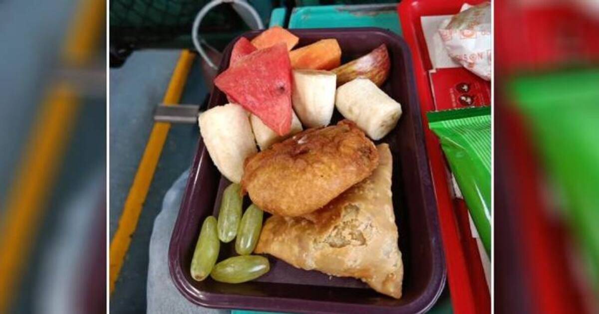 சதாப்தி ரெயிலில் இஃப்தார் சர்பிரைஸ்.. மகிழ்ச்சியில் டுவிட் போட்ட அக்தர் - பாராட்டு மழையில் ஐ.ஆர்.சி.டி.சி.