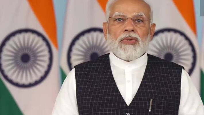 Narendra Modi says some states are not ready to decrease fuel price Narendra Modi says some states are not ready to decrease fuel price