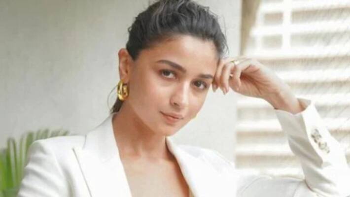 Alia Bhatt only Indian on top celeb Instagram influencers list Alia Bhatt only Indian on top celeb Instagram influencers list