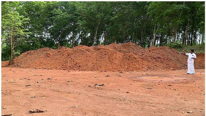 Revenue Department officials against the removal of soil for housing Revenue Department officials against the removal of soil for housing