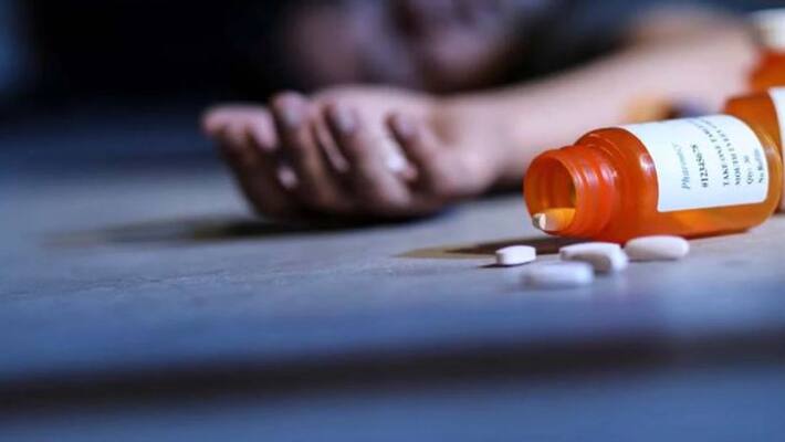 Woman ends life by consuming poison in idukki Woman ends life by consuming poison in idukki