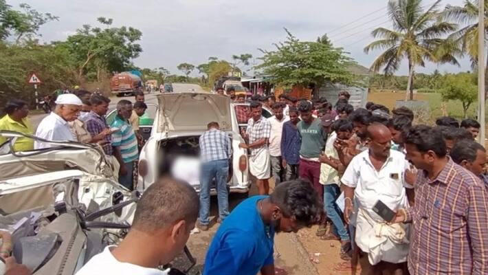 Ambulances not carry people who die in accidents controversy on karnataka Ambulances not carry people who die in accidents controversy on karnataka