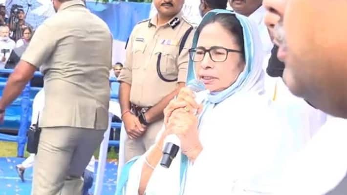 On Eid, Mamata Banerjee slams BJP's 'divide and rule policy' - adt On Eid, Mamata Banerjee slams BJP's 'divide and rule policy' - adt
