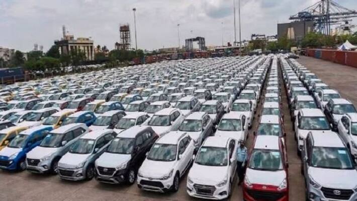 Nitin Gadkari says want to discourage people from buying more cars Nitin Gadkari says want to discourage people from buying more cars