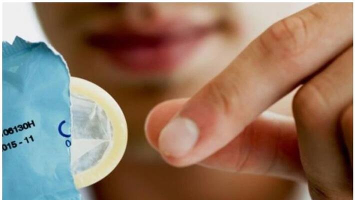 Damn it... the doctor who bandaged the girl with a condom... what happened next. Damn it... the doctor who bandaged the girl with a condom... what happened next.